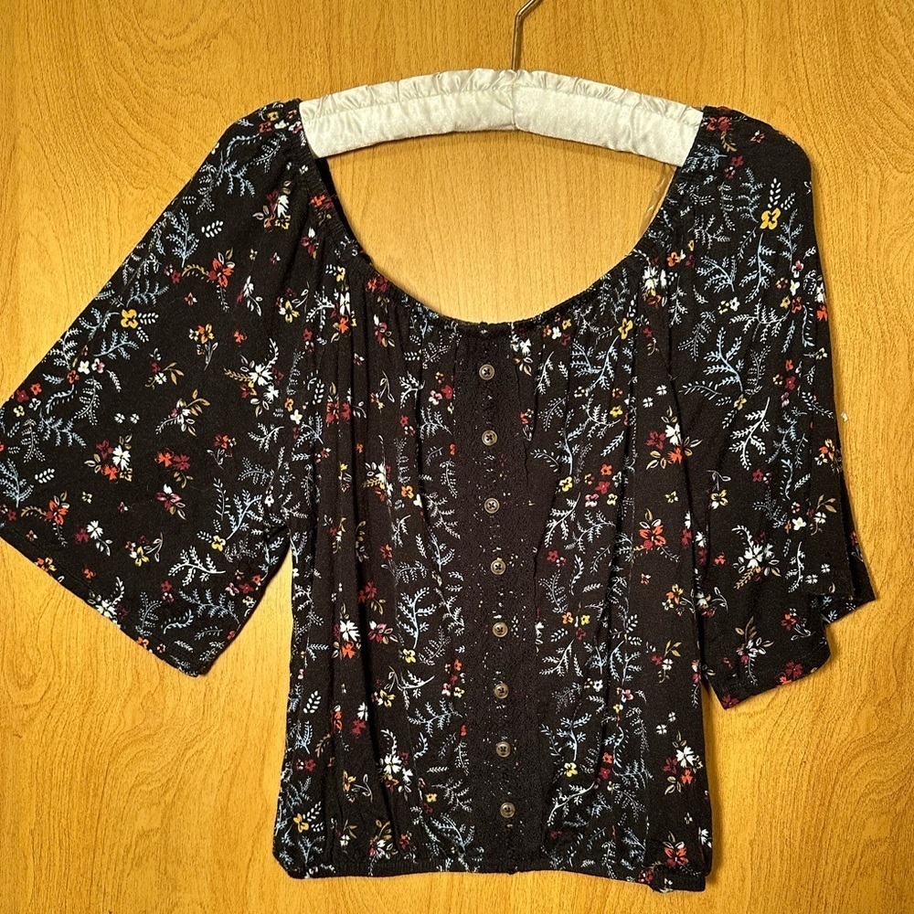Mudd Boho floral off shoulder top size small
